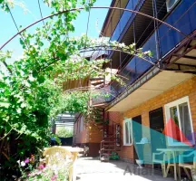 Пансионат 'На Шмидта' в Ейске